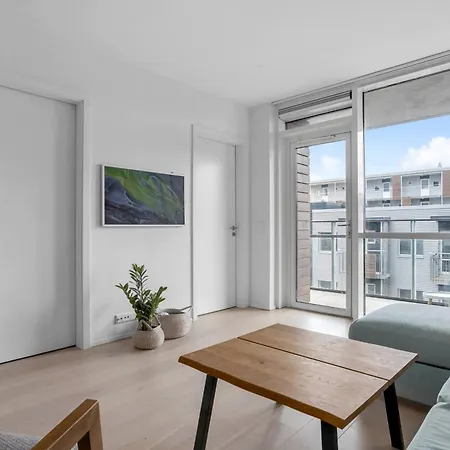 Stylish & Modern 2br Downtown *