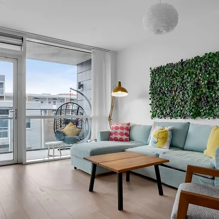 Stylish & Modern 2br Downtown