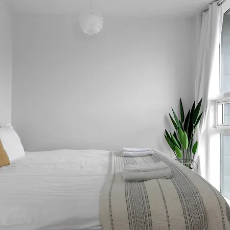 Apartment Stylish & Modern 2br Downtown